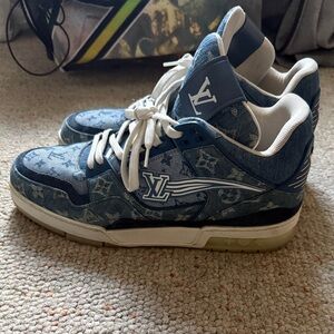 AUTHENTIC Louis Vuitton Blue Denim Monogram Sneakers with White Accents